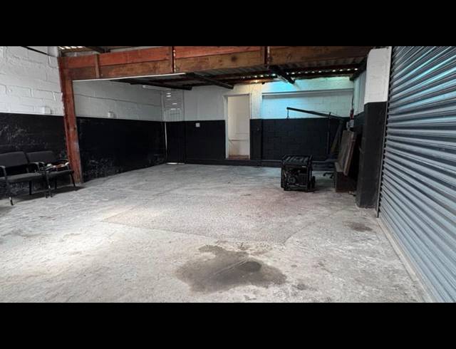 INDUSTRIAL PROPERTY TO RENT IN FISH HOEK